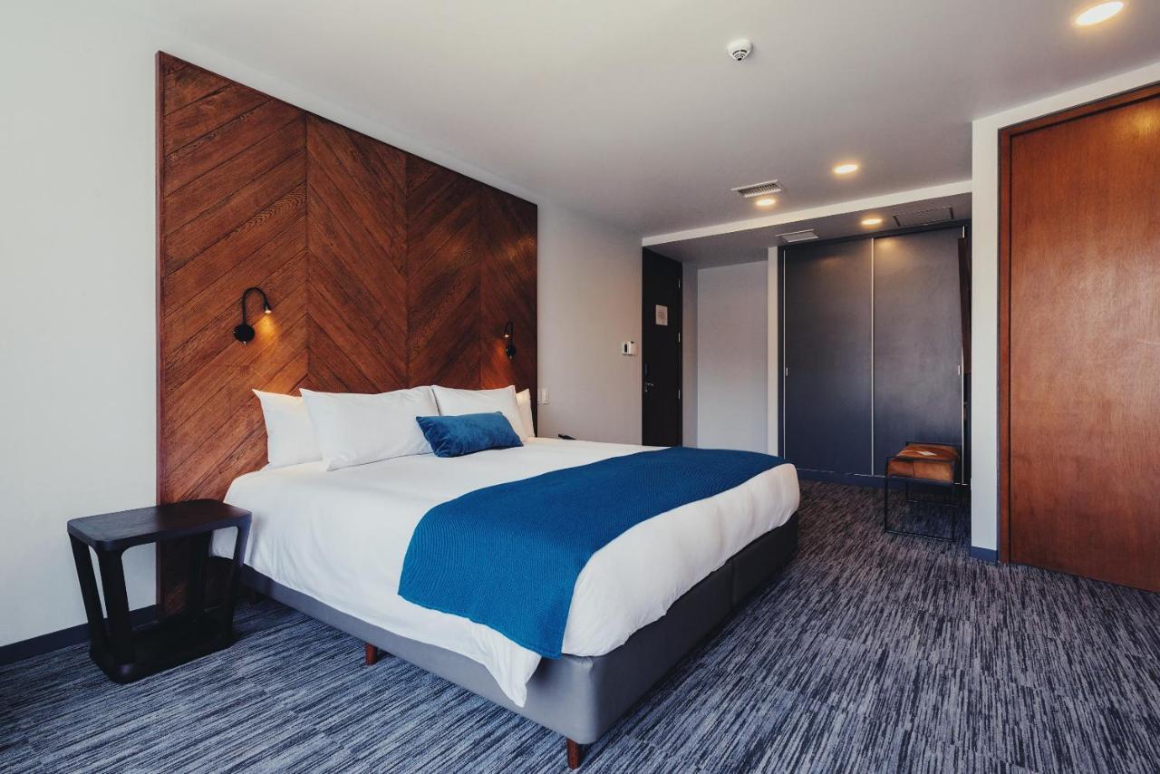 Atix Hotel 5*